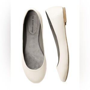 Women's Off White Flats